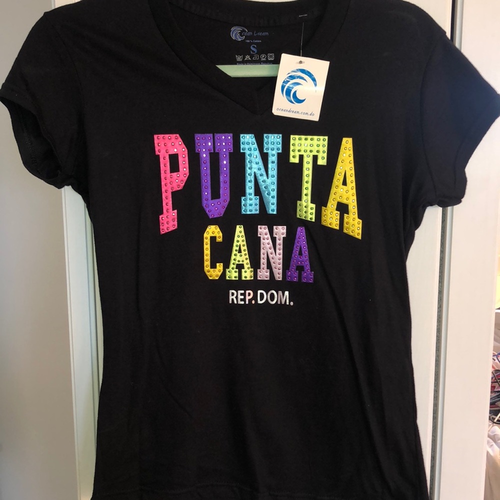 Punta Cana V Ncek NWT!!